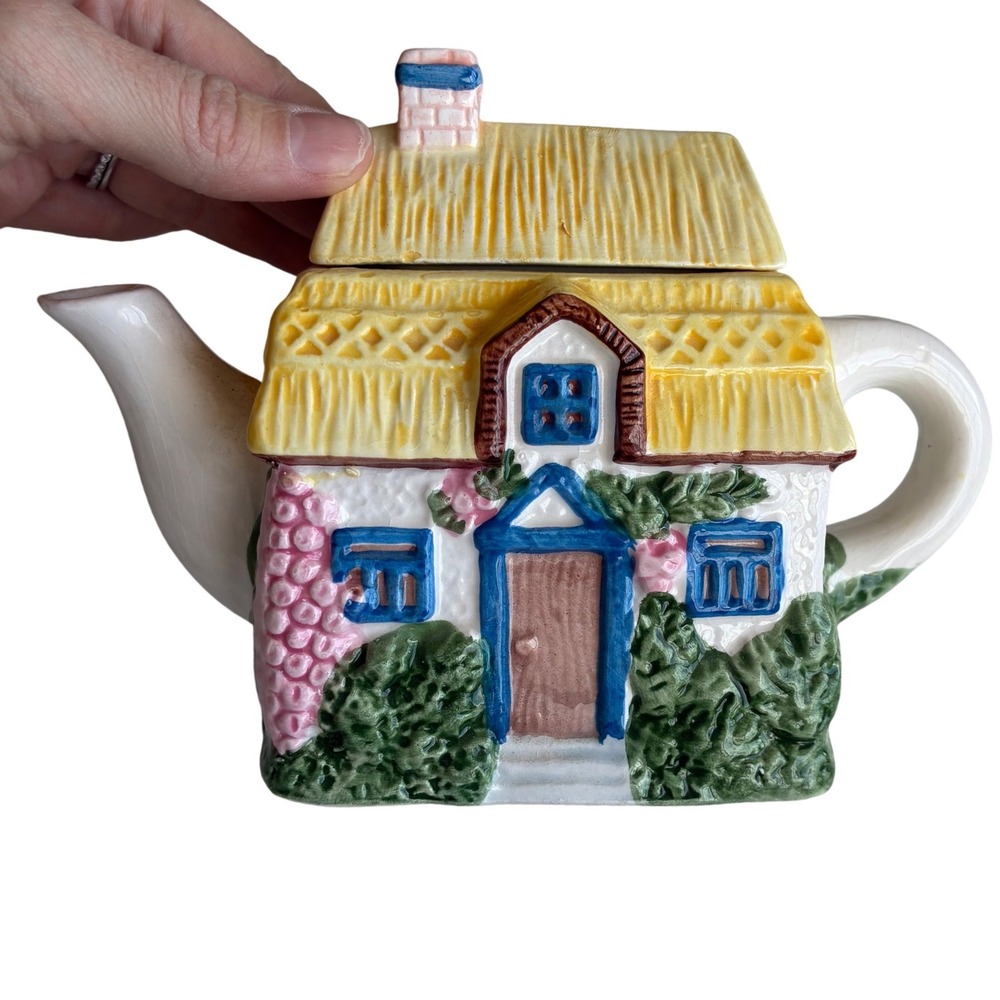 Miniature Cottage Teapot Decorative Ceramic Thatched Roof English Country House